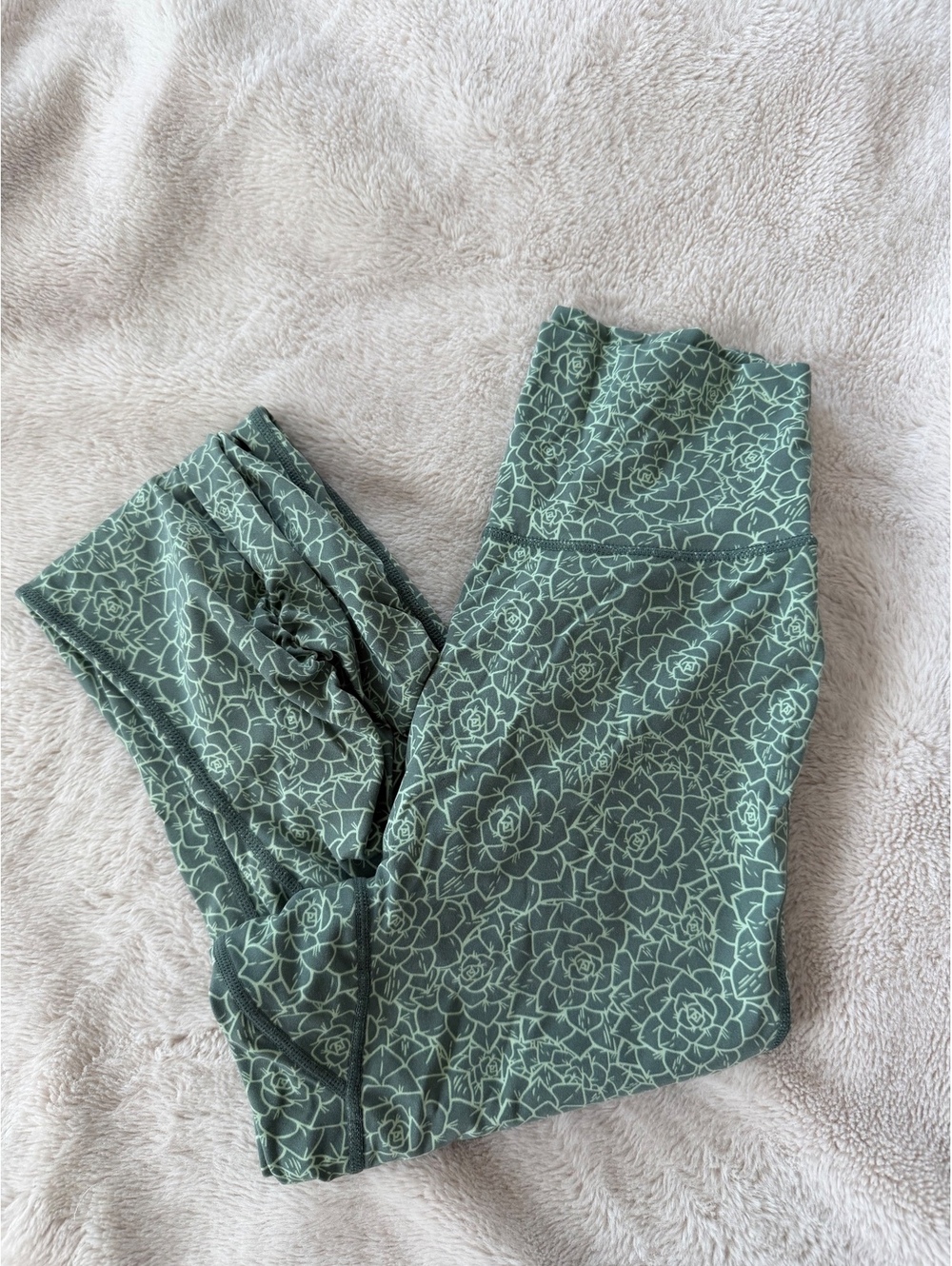 Buff Bunny Collection Medium siren leggings Eden print Green Floral Patterned